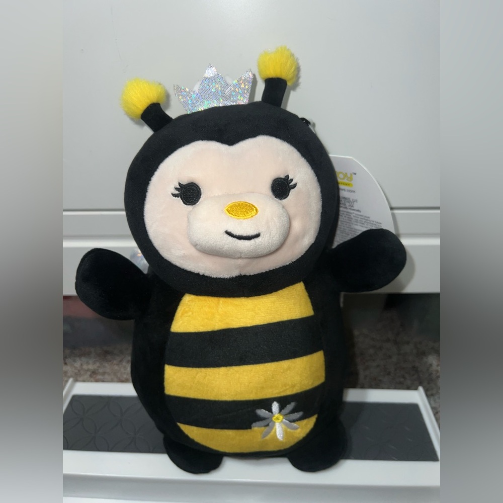 Squishmallows HugMees 10” Sunny the bee - Picture 2 of 7